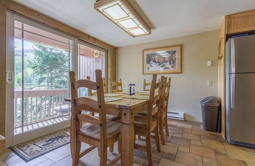 Brian Head Apartment | Aspens 5B-Cozy Condo right across from Giant Steps