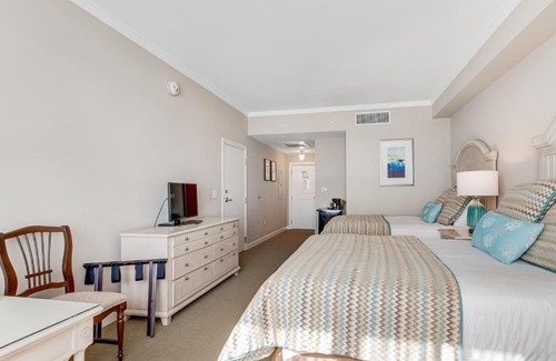 Isle of Palms Hotel | B317 Residence at Sweetgrass