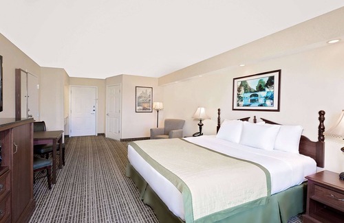 Georgetown Hotel | Baymont by Wyndham Georgetown/Near Georgetown Marina