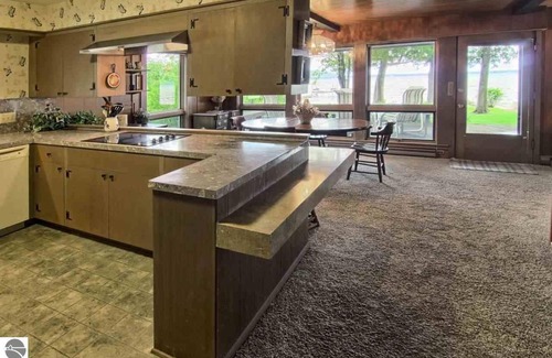 Maple City House | Beautiful Lakefront Home on the South Shore of Big Glen Lake