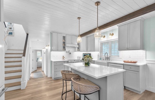 Seaside House | Beautiful newly renovated beach home with easy beach access!
