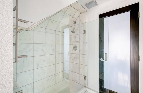 Uptown Apartment | Best hidden gem in Denver! Heart of Cap Hill!!