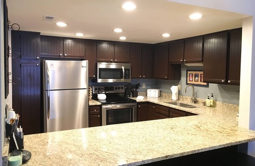 Downtown Park City Condo | BEST LOCATION Main St Town Lift Family Friendly Sleeps 6-8 Heated Pool & Hot Tub