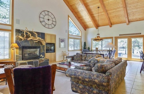 Sunriver House | Big Sky 02
