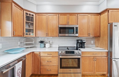Bonnet Shores House | Bonnet Shores Beach House: Recently Renovated and Tastefully Furnished Getaway