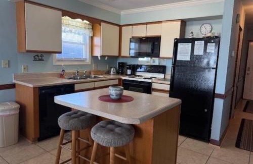 Surfside Beach Apartment | Boston Commons 201 Condo