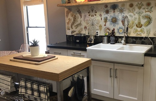 Whittier House | Boulder Artist Home Mountain Views Garden Pet-Friendly