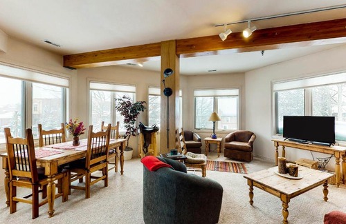 Frisco House | Casa Airy II & 401 Mountainview on Main