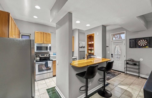 Central West End House | Central West End/WashU/BJC/St Louis Children's Hospital/Forest Park 3br Euphoria