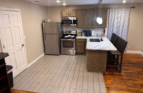 Glencliff House | Charming 5BR 5BA home with driveway and yard near downtown!