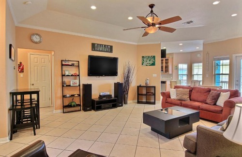 Port Aransas House | Coconut Charlie's 135MR Home