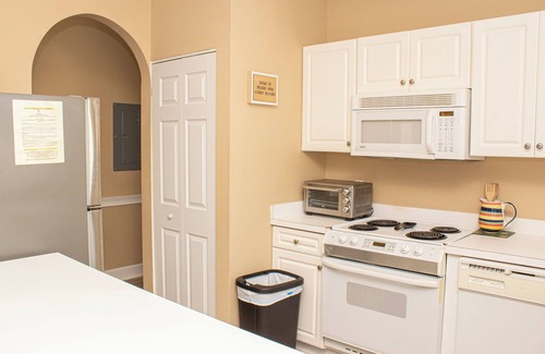 Central Myrtle Beach Condo | Comfortable & Spacious Villa at Myrtlewood. 3rd fl, 2Br/2Ba nicely decorated.