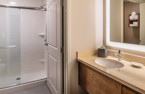 Hillsboro Condo | Condo ∙ 1 bedroom ∙ 4 guests