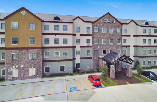 Longview Condo | Condo ∙ 2 bedrooms ∙ 5 guests
