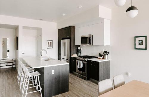 Highland House | Contemporary Cool Lifestyle Loft - Zuni Lofts