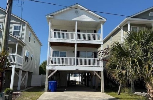 Surfside Beach House | Cooper's Lighthouse