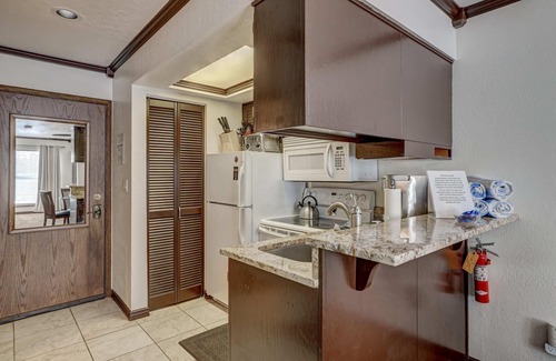 Brian Head Condo | Copper Chase Condo 104 Community pool, Jacuzzi