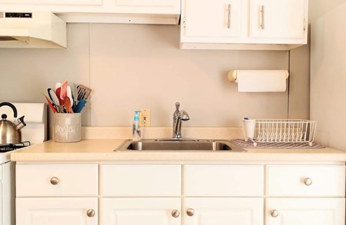 Brigantine House | Cozy Brigantine beach house - 1st floor of duplex - 1 block to beach, near town!