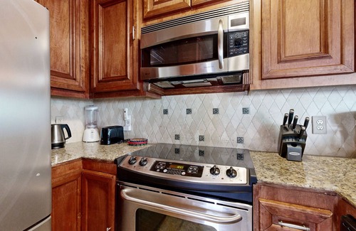 Vail Condo | Cozy condo with fireplace, pool & hot tub - steps to ski shuttle