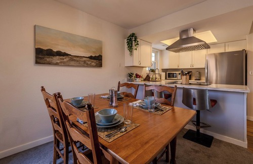 West Westminster Condo | Cozy Modern Condo, Access to Lake & Mountains, AC, Fireplace, WiFi