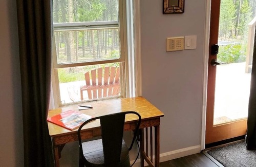 Coal Creek Ski Chalet | Cozy Mountain Getaway - 5 mins to Golden Gate State Park; 30 mins to Golden, CO