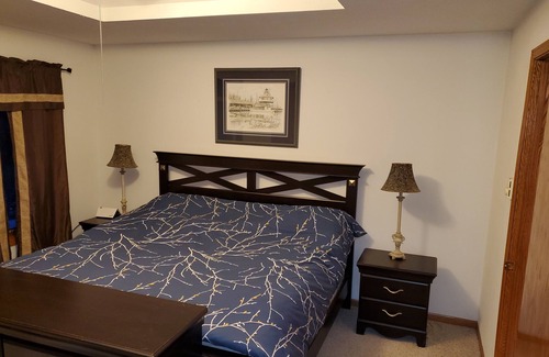 Warm Springs House | Cozy Mountain Home--Mountains, Mines, Trails. Skiing 40 min