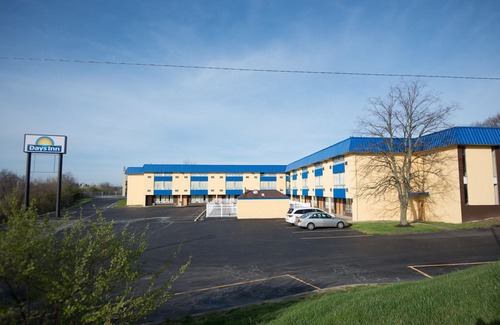 Fort Wright Hotel | Days Inn by Wyndham Fort Wright Cincinnati Area