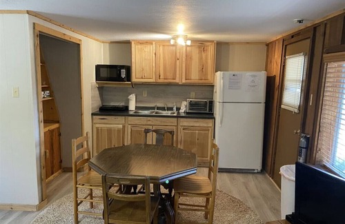 Alto Cabin | Deer Trail Lodge at La Junta Guest Ranch