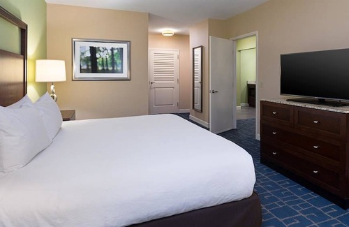 Barclay Downs Hotel | DoubleTree Suites by Hilton Charlotte/SouthPark