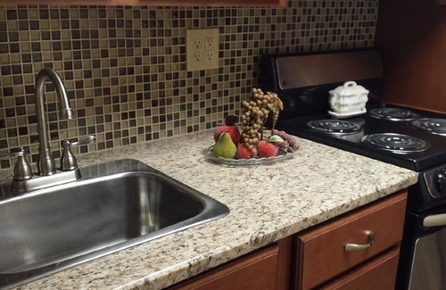 Gatlinburg Condo | Downtown! Walk to Town & Ober! Fireplace! Indoor Heated Pool! Free Parking!