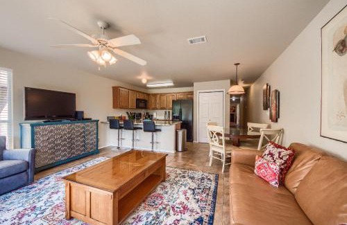 New Braunfels Apartment | Dreams and Streams WW H303