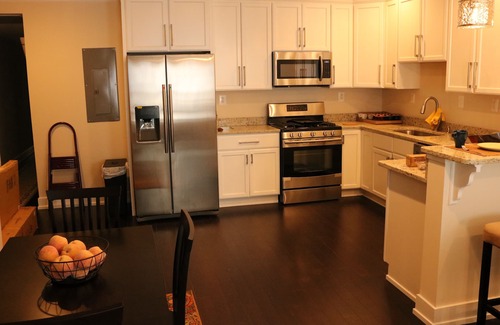 Park View Condo | Entire 3 bedroom Private Luxury Condo