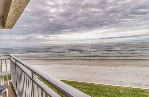 New Smyrna Beach Condo | Errol by the Sea unit 326-2BD - Coastin' Easy