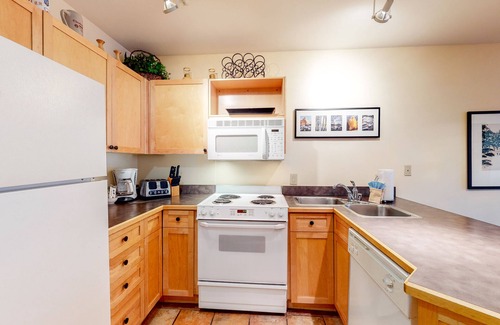 River Run Condo | Family-friendly mountain retreat with shared pool and hot tub - walk to gondola