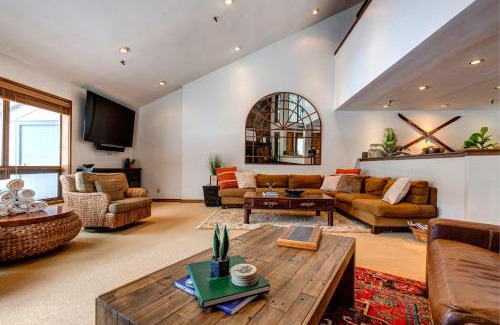 Deer Valley Apartment | Fawn Grove Deer Valley Lakeside