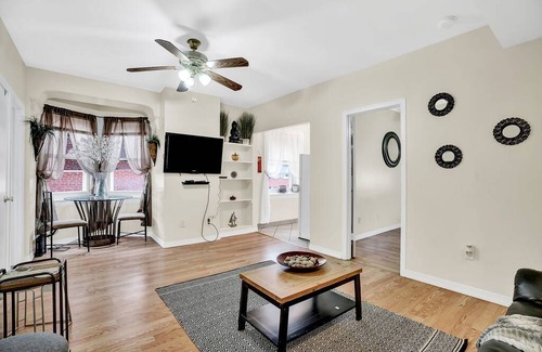 Gayborhood Apartment | Find tranquility & at this lovely apartment located in the heart of Center City Philadelphia