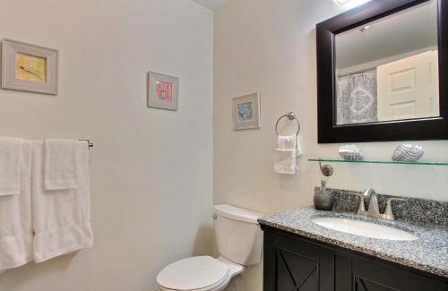Savannah Victorian District Apartment | Fountain View Cottage