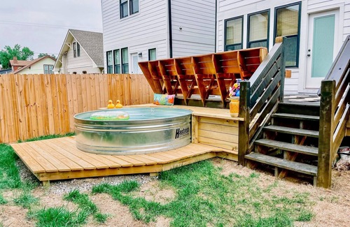 Cleveland Park House | Glamorous 3 BDR in East Nashville – Just 3 Miles to Downtown, Pet Friendly!