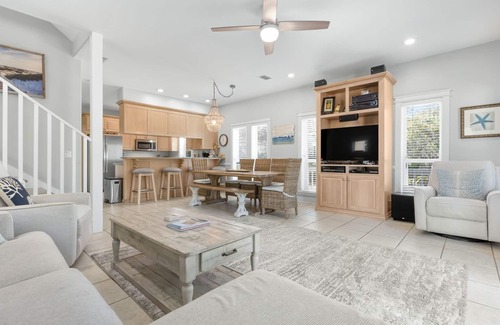 Seacrest House | Good Life At The C - Seacrest home with carriage house private pool 4 bikes!