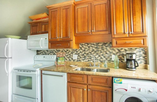 Historic Downtown Savannah House | Gordon Chic by Lucky Savannah