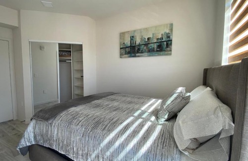 Hollywood Apartment | Gorgeous 2bd 2ba Hollywood Place