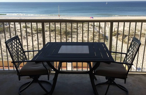 Ono Island Condo | Gorgeous beachfront getaway! Come watch the dolphins!