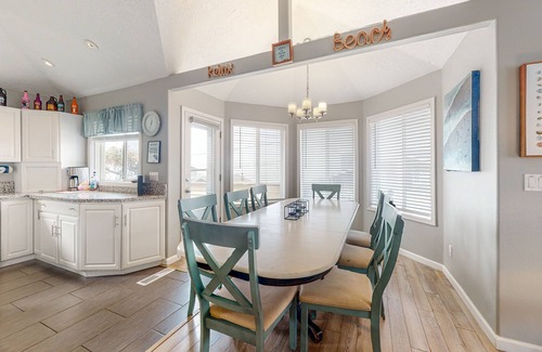 Roads End House | Gorgeous Ocean Views, Private Hot Tub, Game Room, WiFi, Patio & Washer/Dryer