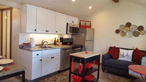 Fruita House | Handlebar Heaven! Cute Cottage in Downtown Fruita
