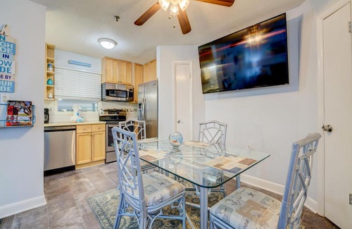 Palmetto Dunes Apartment | Hilton Head Resort 3411, 2 Bedroom, Sleeps 4, Heated Pool, Gym, Hot Tub
