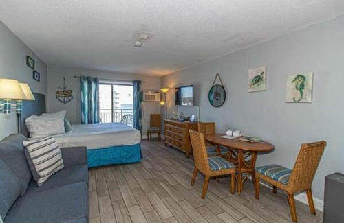 Myrtle Beach House | Holiday Home in Myrtle Beach 51204