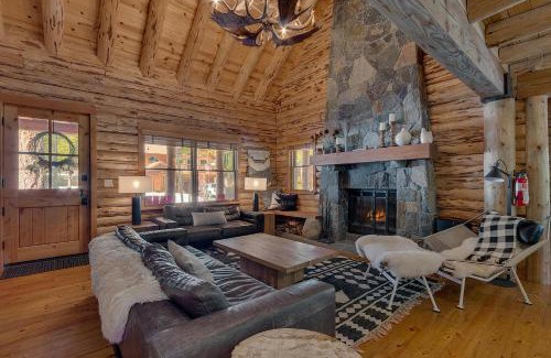 Tahoma House | Hooga House on the West Shore - Stunning Log Cabin w Private Hot Tub - Pet Friendly!
