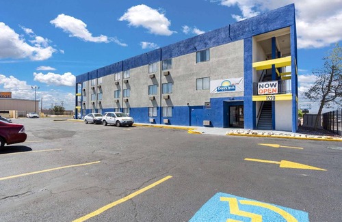 Northeast Heights Hotel | Hotel ∙ 4 guests