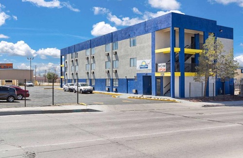Northeast Heights Hotel | Hotel ∙ 4 guests