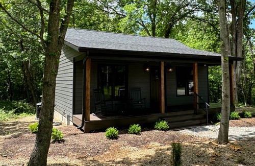Carbondale House | House ∙ 1 bedroom ∙ 4 guests